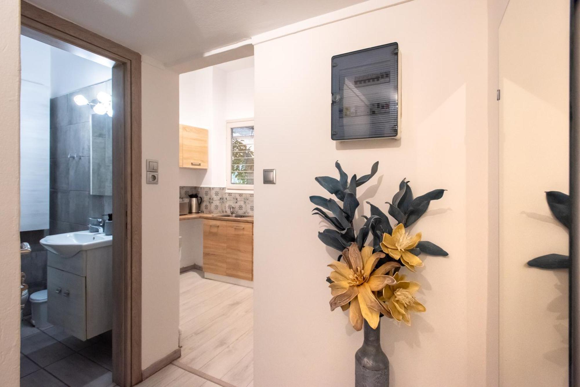 Relax Apartment Under Acropolis أثينا المظهر الخارجي الصورة